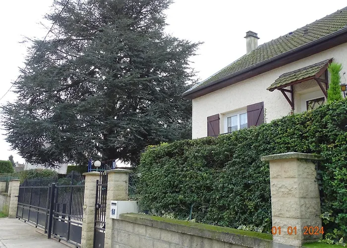 Gite Du Grand Cedre